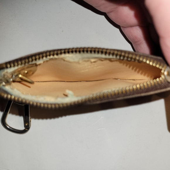 Louis Vuitton Vintage coin pouch key chain cherry blossom - Picture 5 of 7